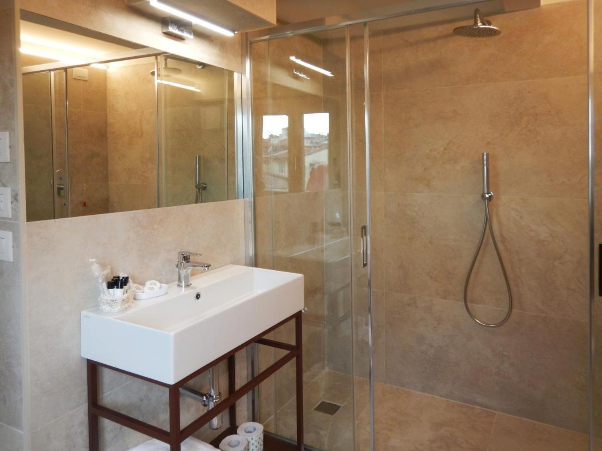 Chic Stay Boutique Apartments Флоренція Екстер'єр фото